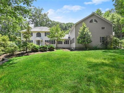 25A Macintosh Drive, Oxford, CT, 06478