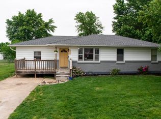 215 Jenny Ln, Lincoln, MO 65338
