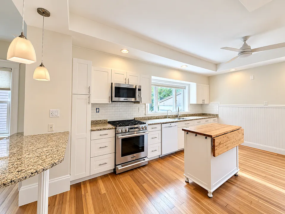 112 Highland Rd