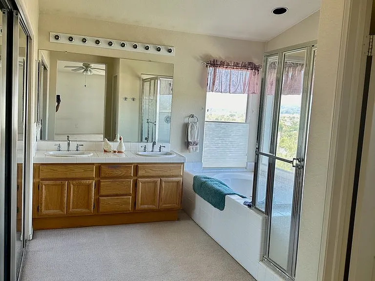 5155 Avenida De La Plata — Photo 10