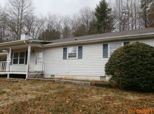 591 Wolf Pen Gap Rd, Suches, GA 30572