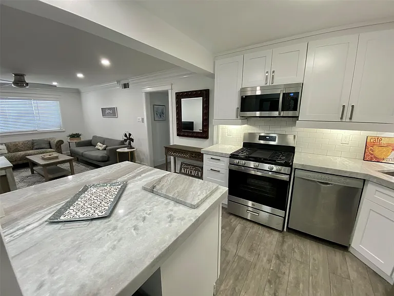 614 Kipling St #D7 — Photo 5