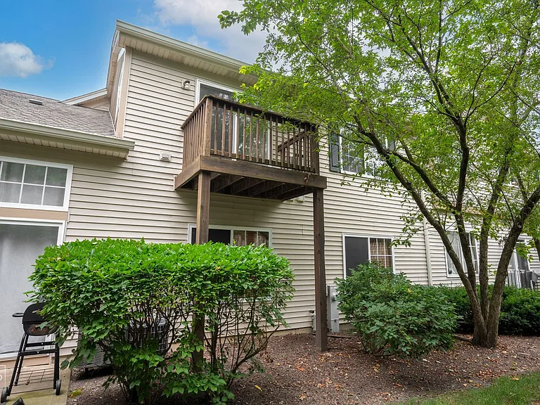 268 Southwicke Dr #B — Photo 11