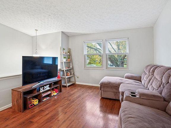 5th image of 5226 Columbine Ct