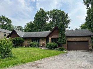 205 Timber Trail Dr, Oak Brook, IL 60523