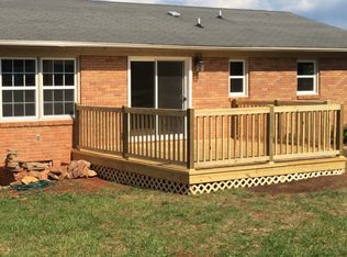 118 Center St, Inman, SC 29349