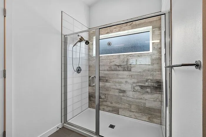 3819 S Cloverdale St — Photo 43