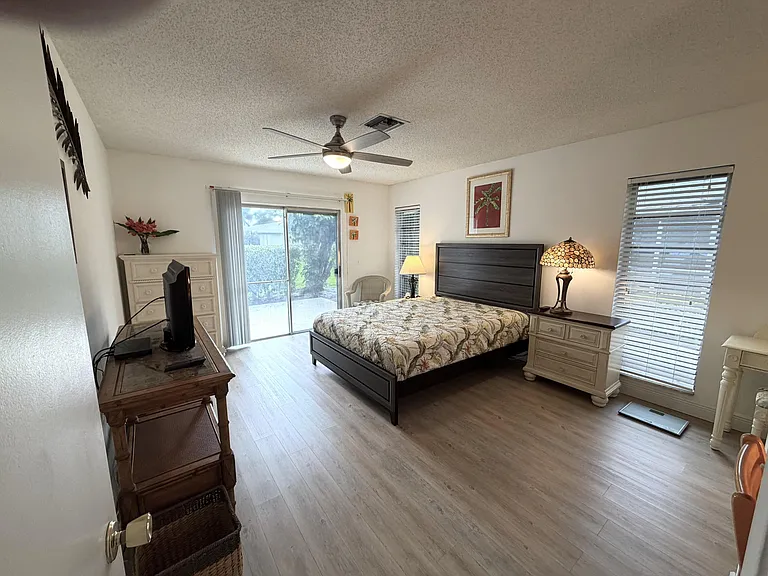 2520 Pansey Ln #D — Photo 12