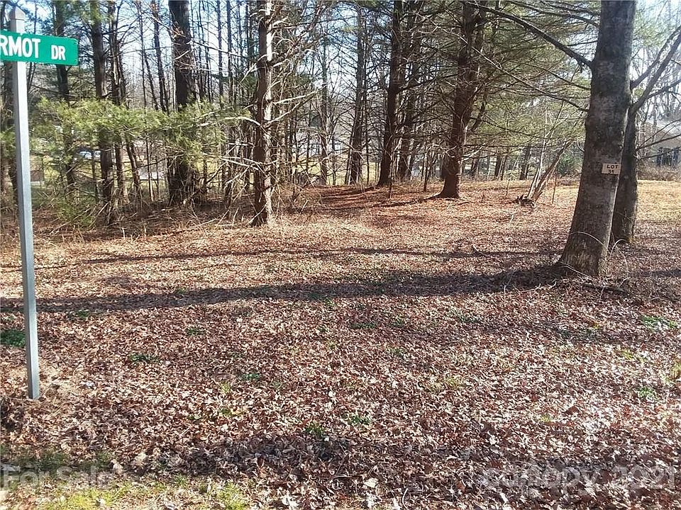1st image of 60 Oakwood Dr