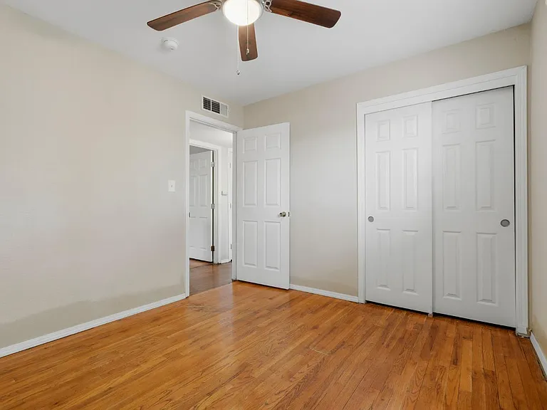 2519 E Buckingham Way — Photo 18