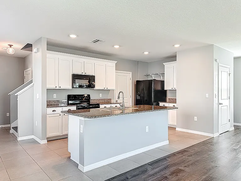 5202 San Palermo Dr — Photo 9