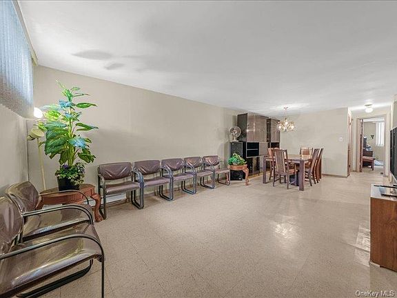 4th image of 145-14 Rockaway Boulevard
