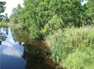 7125 Gregory St, Moss Point, MS 39563