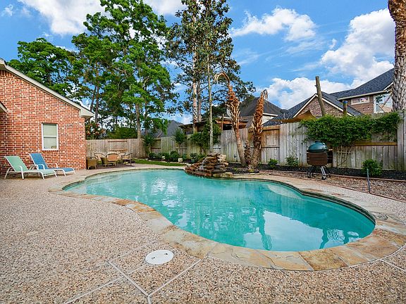 2nd image of 14022 Sherburn Manor Dr