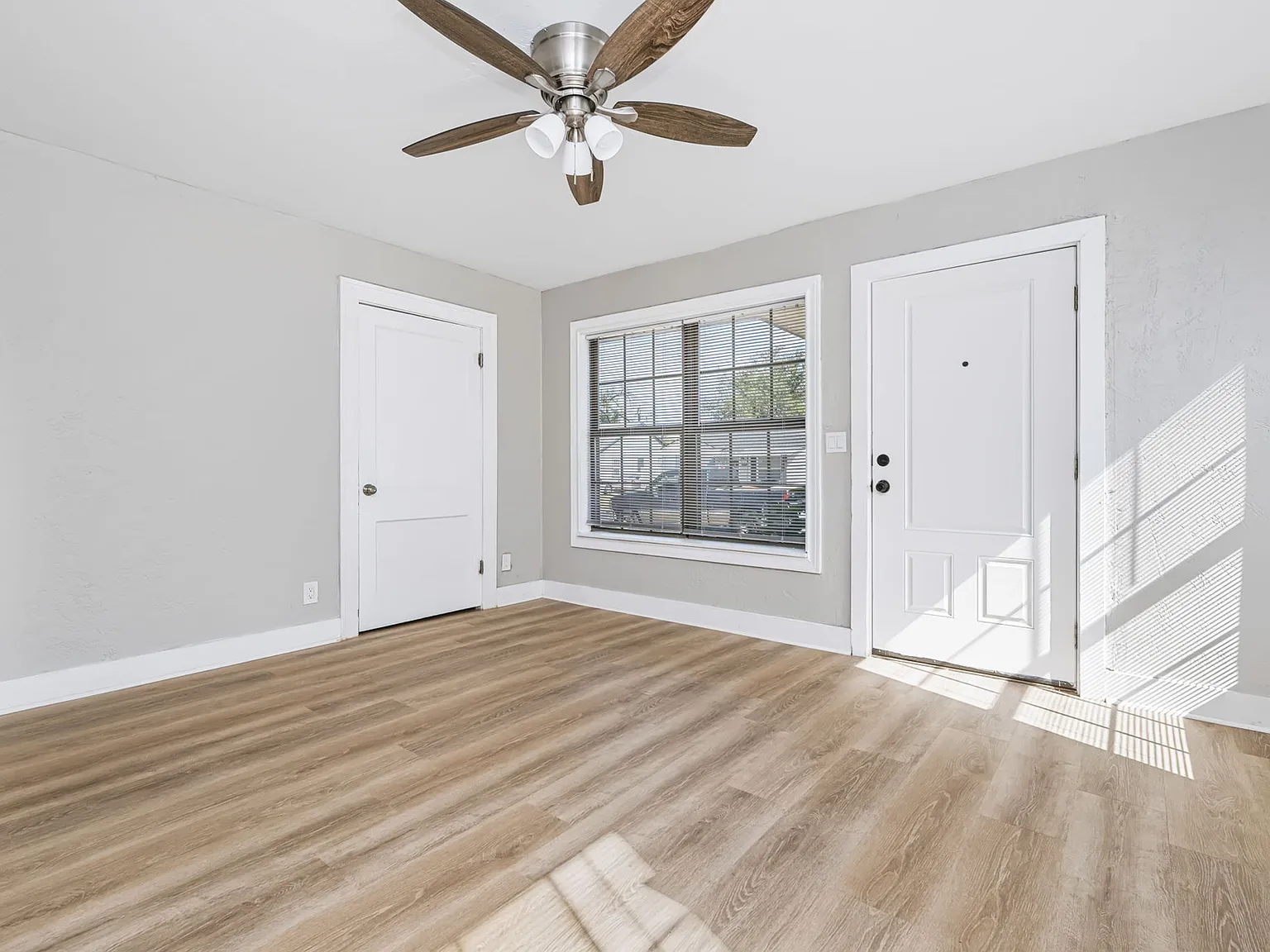 1 bed, 612 sqft, $995 — Photo 4