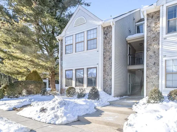 34 Provincetown Dr, Marlton, NJ 08053