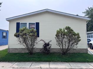 17008 Oliver Dr, Macomb, MI 48044