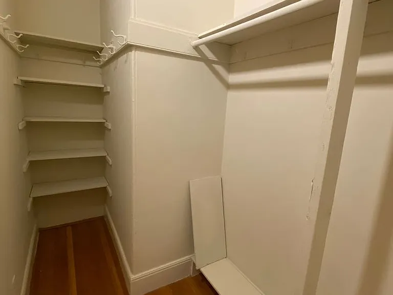 2233 Larkin St #1 — Photo 7