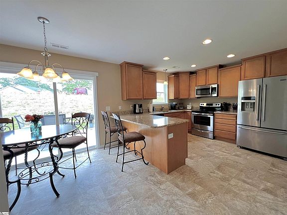 4th image of 23 Ivyberry Rd