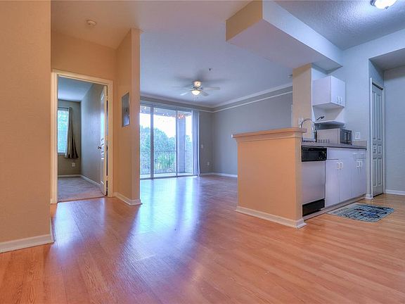 5th image of 17102 Carrington Park Dr APT 320