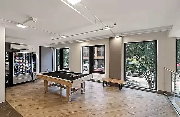 Rented by REAL New York | media 10