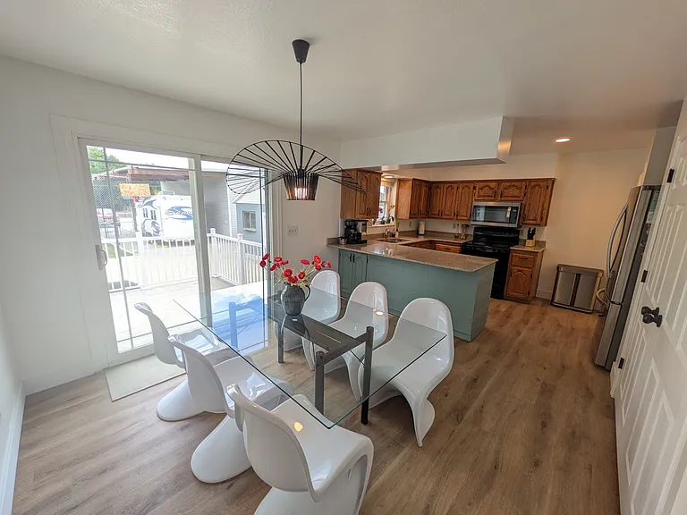 440 Cottonwood Ln — Photo 11