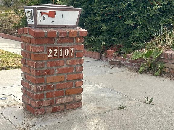 3rd image of 22107 Barbacoa Dr
