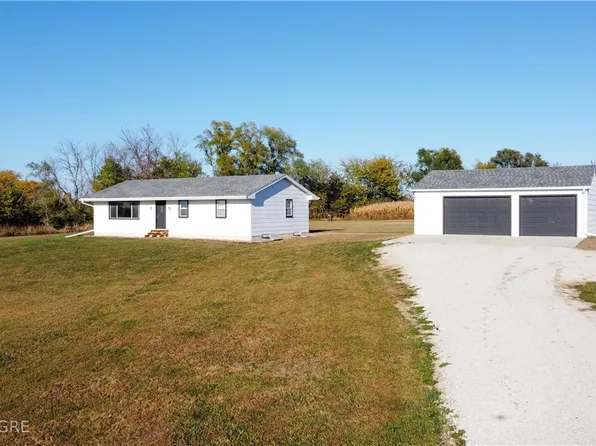 19601 115th Ave, Indianola, IA 50125