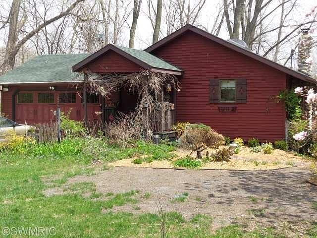 2nd image of 2765 Copp Rd