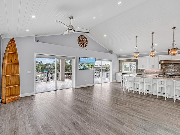 5th image of 143 Plantation Ave
