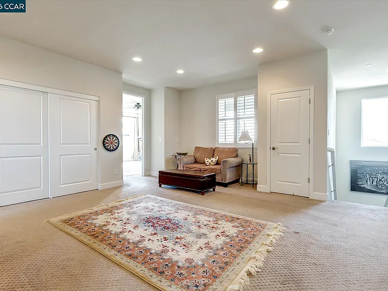 582 Mandevilla Dr — Photo 20