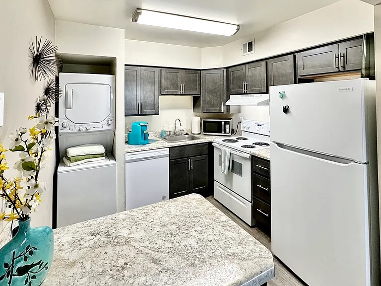 Brookside Village Apartments — Photo 10