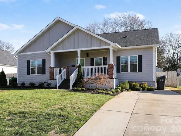 148 N Smallwood Pl, Charlotte, NC 28216