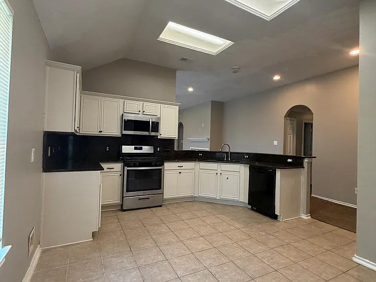 9119 Melody Park Ln — Photo 11