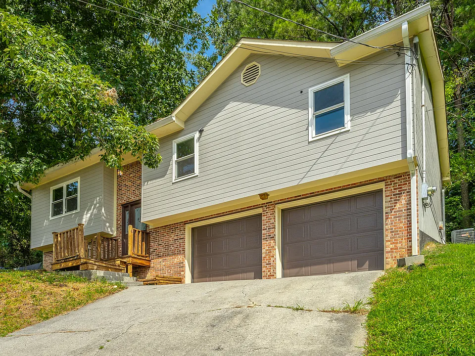 548 Benson Dr