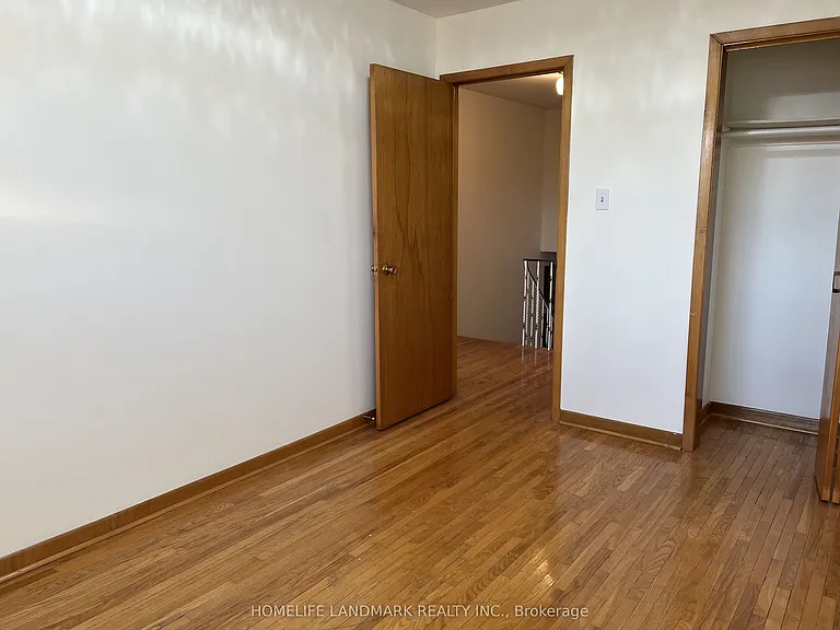 31 Pawnee Ave #UPPER — Photo 13