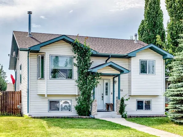 78 NW Drummond Ave, Red Deer, AB T4R 3A5
