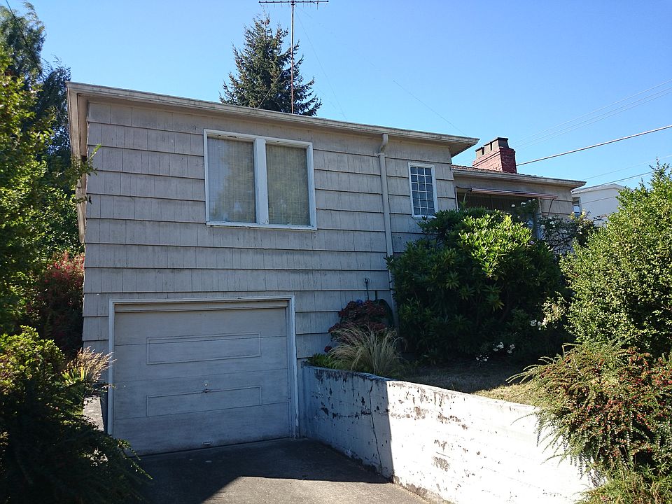 2nd image of 6257 36th Ave NE