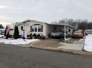 8 Powhatan Dr, Buena, NJ 08310