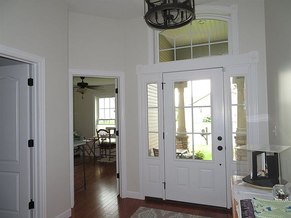 2nd image of 3203 Pickwick Park Ln