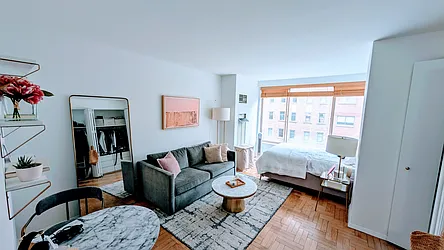 200 East 69th Street, #8F