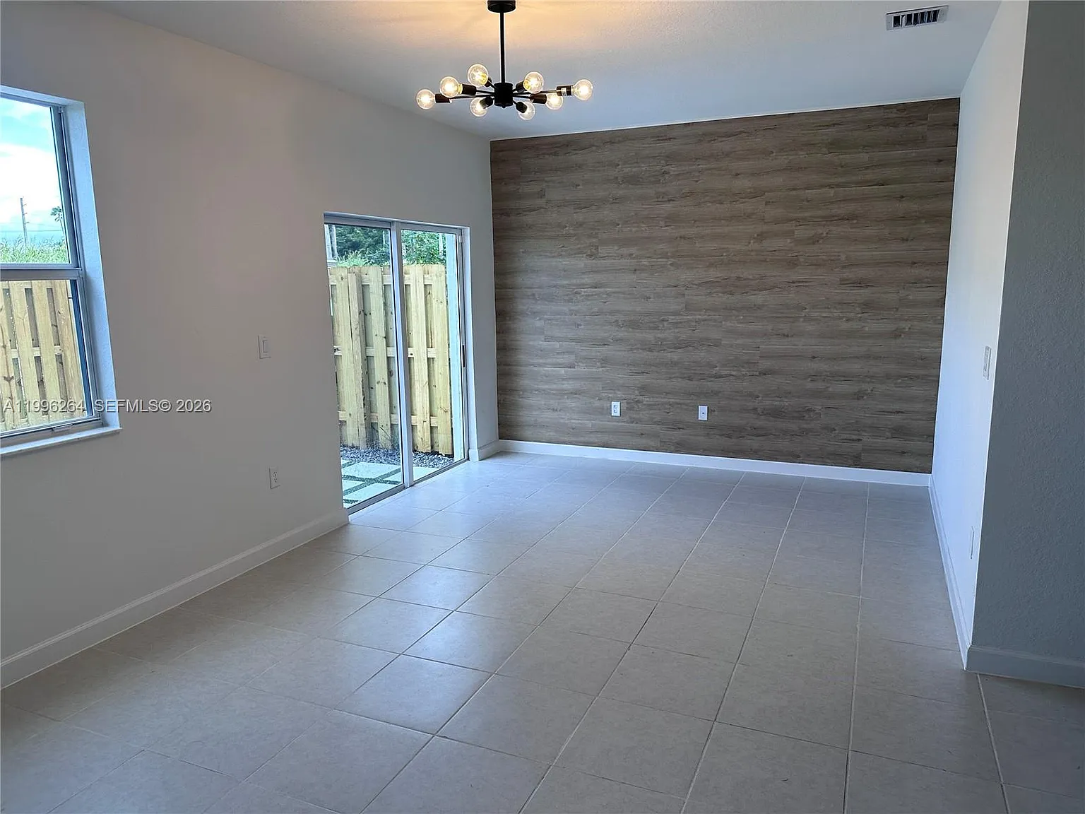 Keys Gate Residential — Photo 3
