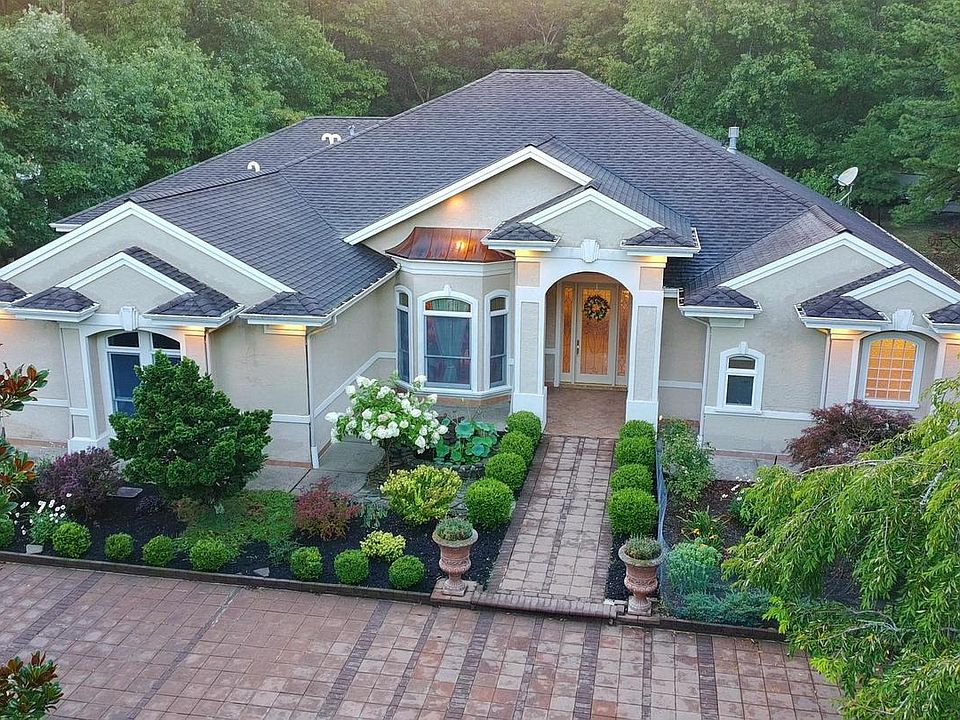 1st image of 12 Princeton Ave