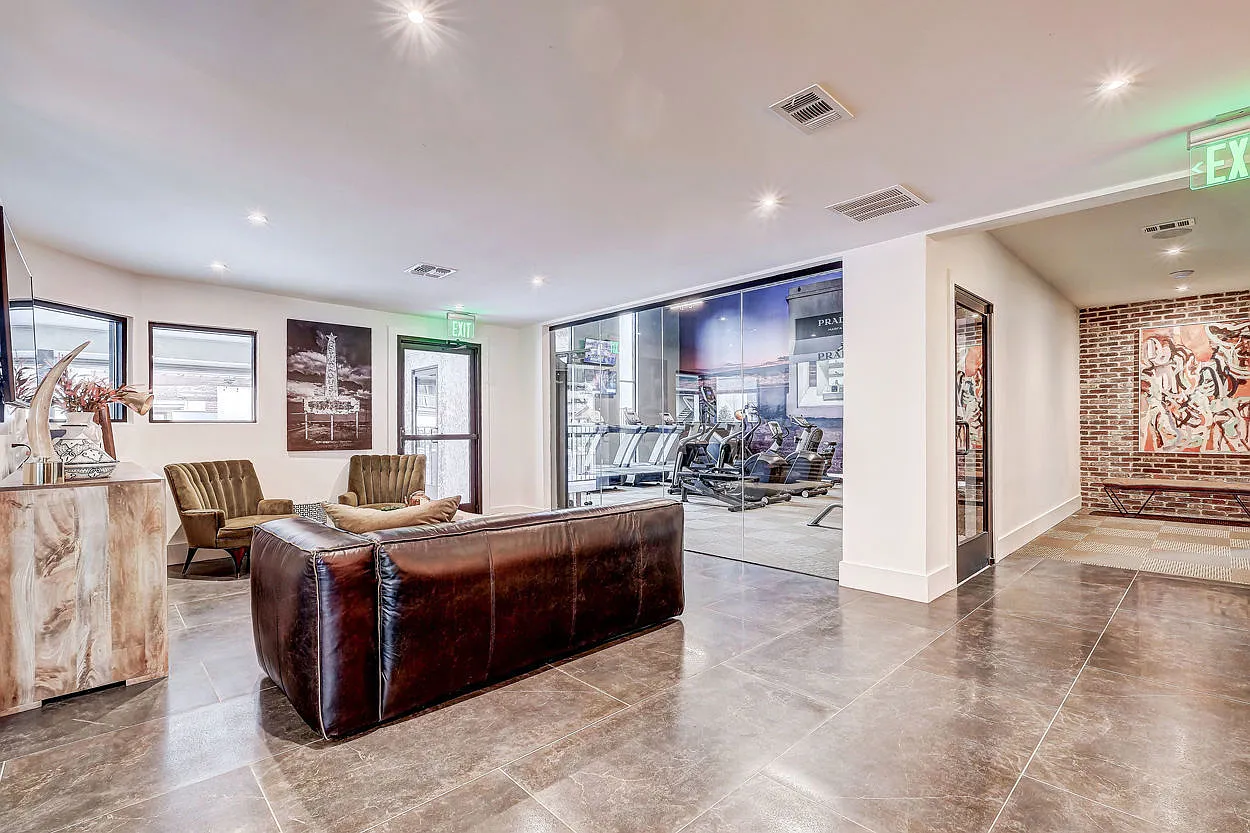 Dixon at Stonegate — Photo 1