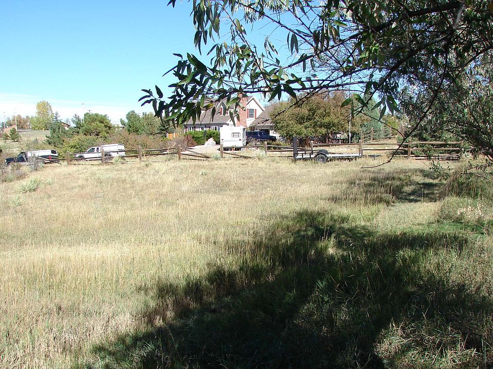 2nd image of 7677 Carolyn Dr