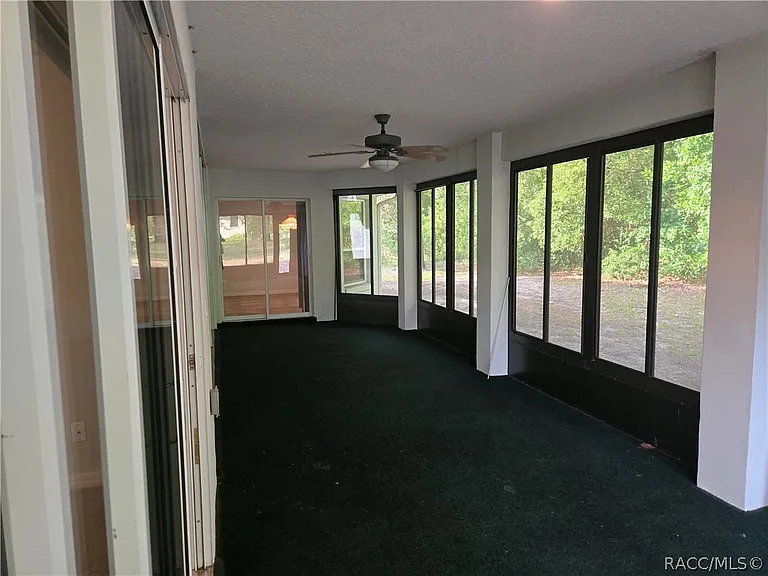 14 Hollyhock Ct — Photo 28