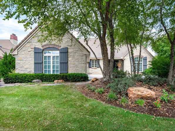 416 E Flint Hills National Ct, Andover, KS 67002