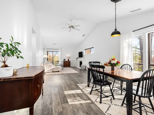 7 Cottonwood Drive #7, Avon, CT 06001