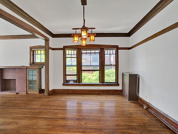 2nd image of 2-1140 Washington Blvd #2