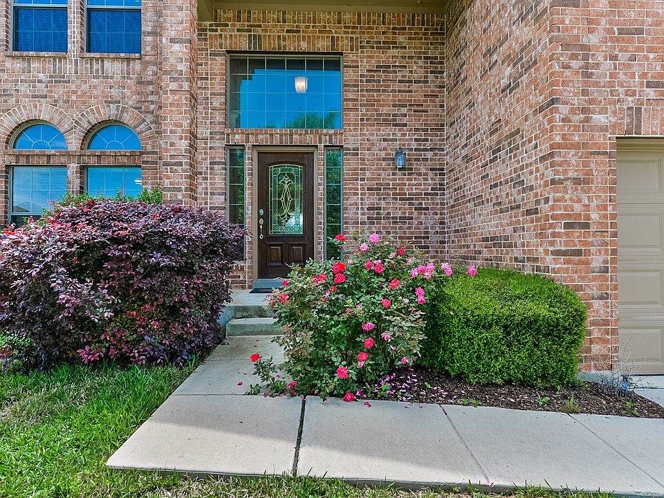1st image of 1755 Oakmont Cir